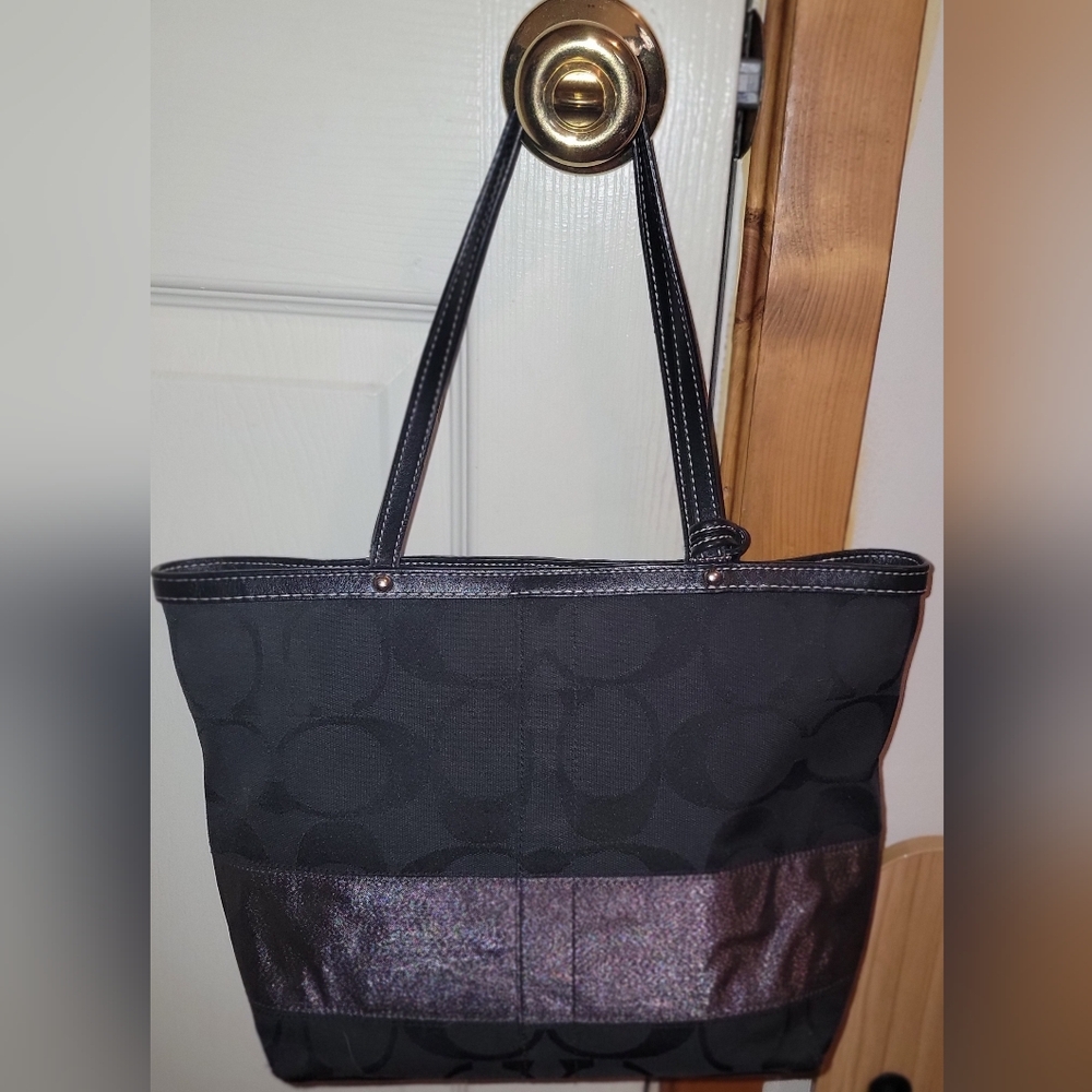 Coach Black Tote Bag - Picture 2 of 9